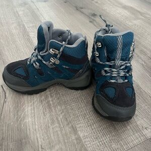 L.L. Bean Blue and Gray Outdoor Boots with Waterproof Design